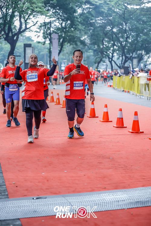 Race photo from ONE RUN 10K 2025