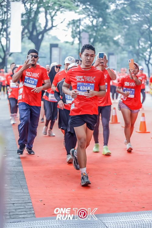 Race photo from ONE RUN 10K 2025