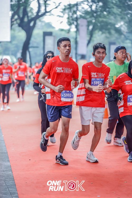 Race photo from ONE RUN 10K 2025