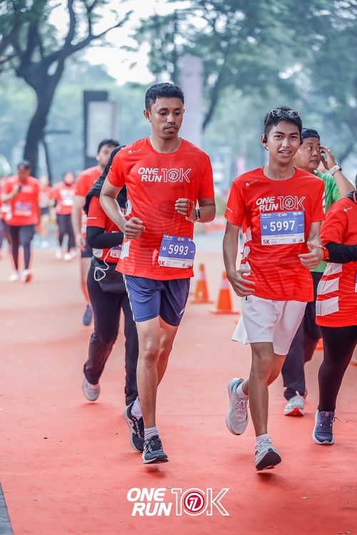 Race photo from ONE RUN 10K 2025