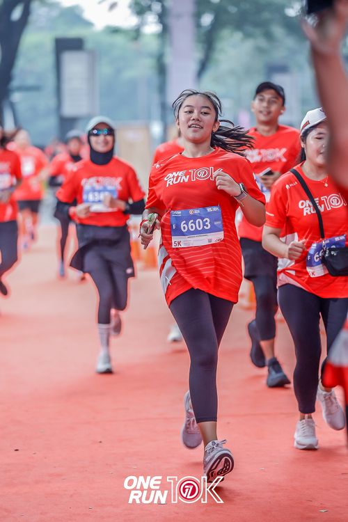Race photo from ONE RUN 10K 2025
