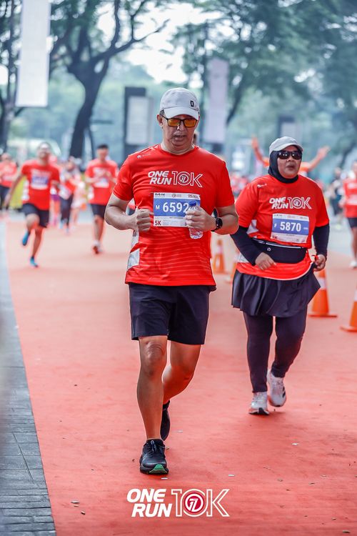 Race photo from ONE RUN 10K 2025