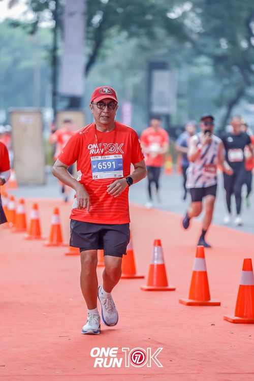 Race photo from ONE RUN 10K 2025