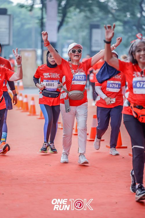 Race photo from ONE RUN 10K 2025