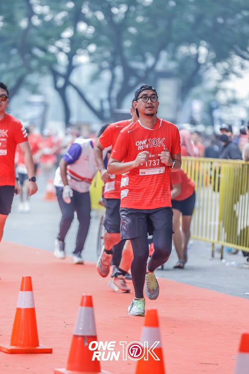 Race photo from ONE RUN 10K 2025