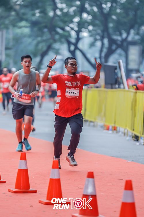 Race photo from ONE RUN 10K 2025
