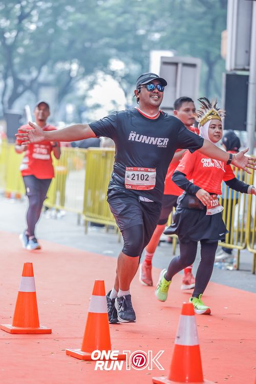 Race photo from ONE RUN 10K 2025