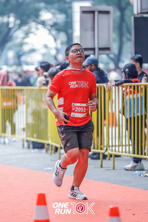 Race photo from ONE RUN 10K 2025