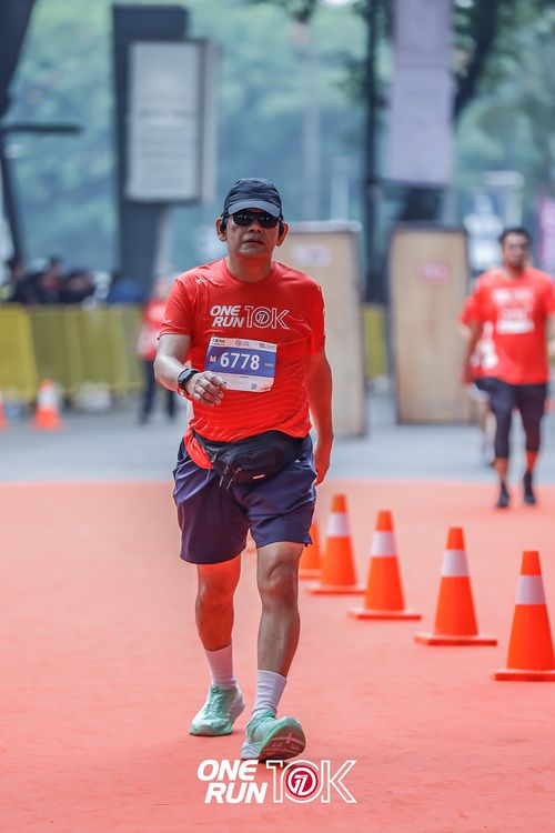 Race photo from ONE RUN 10K 2025