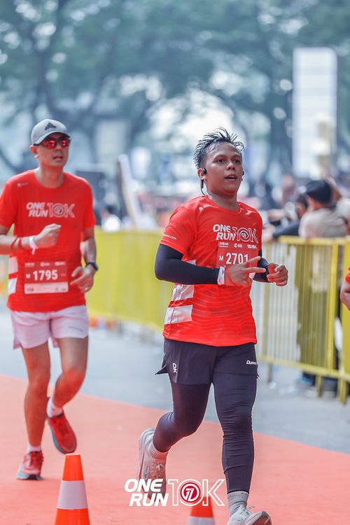 Race photo from ONE RUN 10K 2025