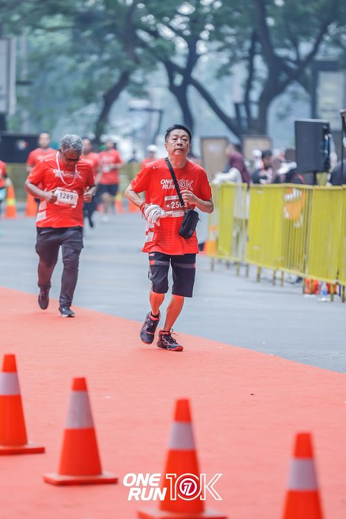 Race photo from ONE RUN 10K 2025
