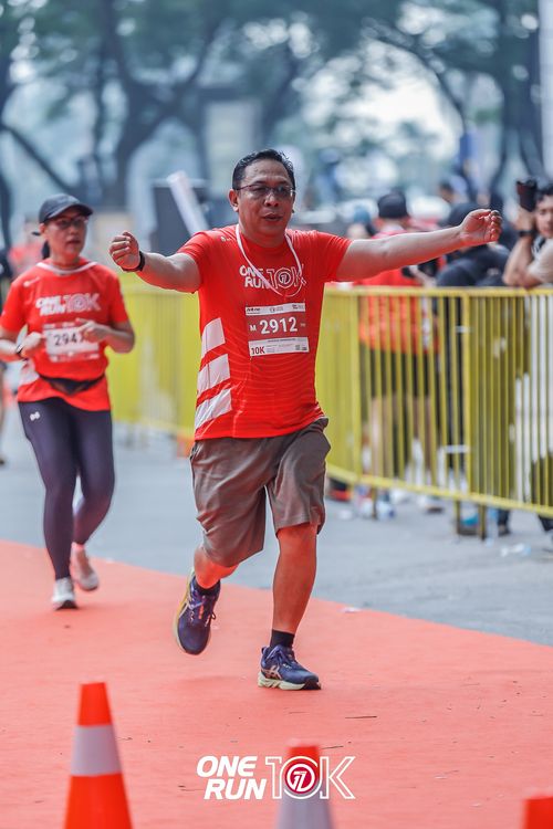 Race photo from ONE RUN 10K 2025