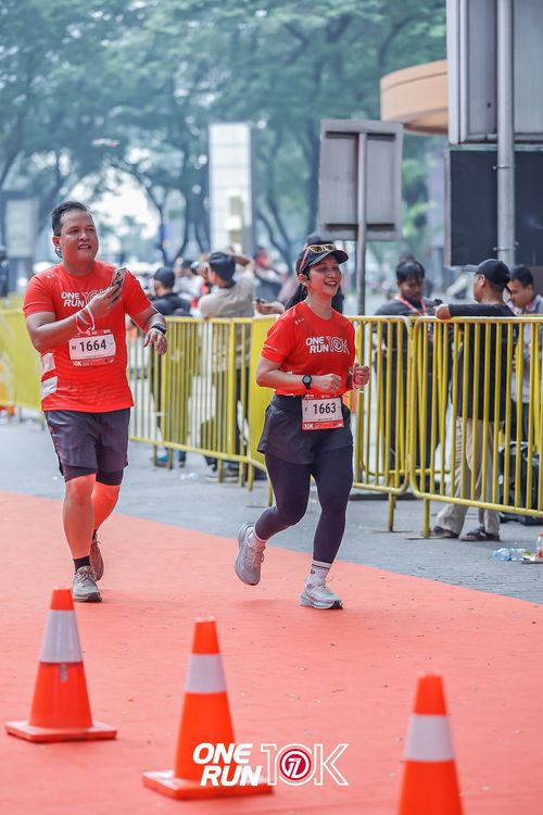 Race photo from ONE RUN 10K 2025