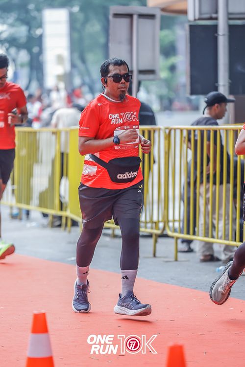 Race photo from ONE RUN 10K 2025
