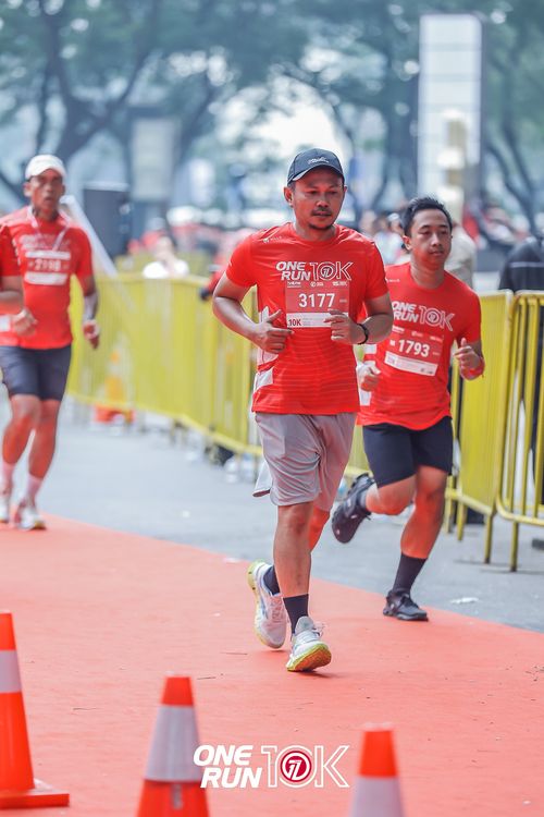 Race photo from ONE RUN 10K 2025