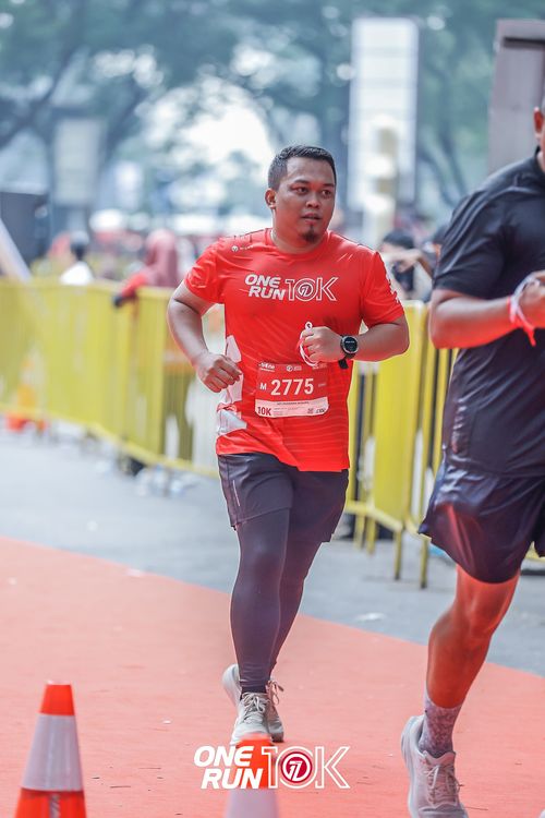 Race photo from ONE RUN 10K 2025