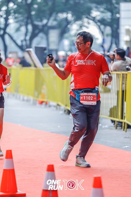 Race photo from ONE RUN 10K 2025
