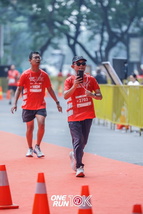 Race photo from ONE RUN 10K 2025