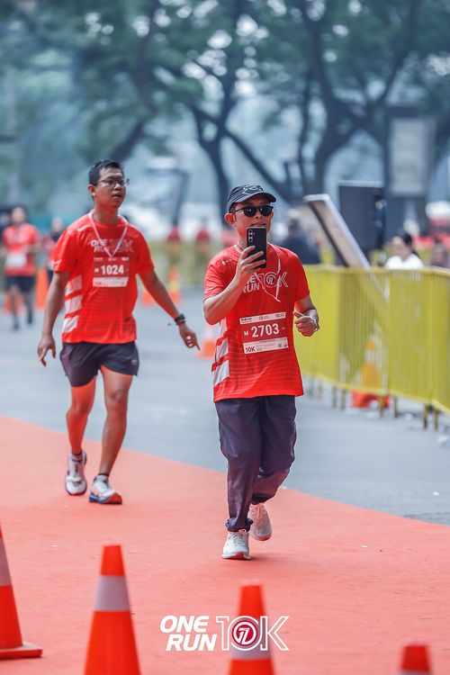 Race photo from ONE RUN 10K 2025