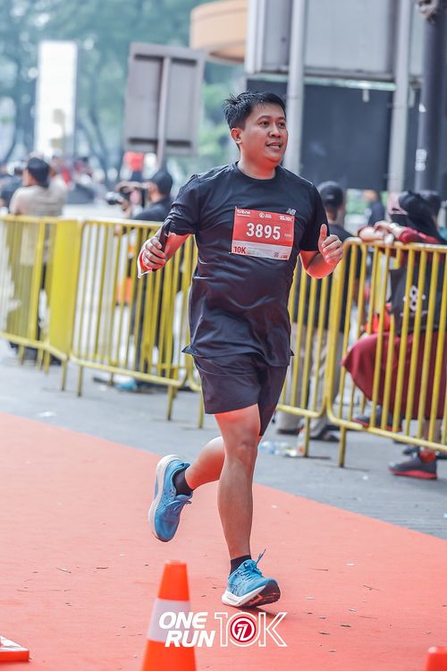 Race photo from ONE RUN 10K 2025