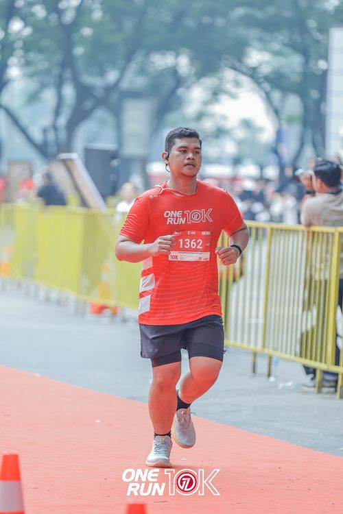 Race photo from ONE RUN 10K 2025
