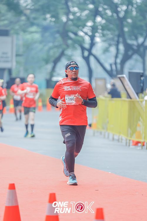 Race photo from ONE RUN 10K 2025