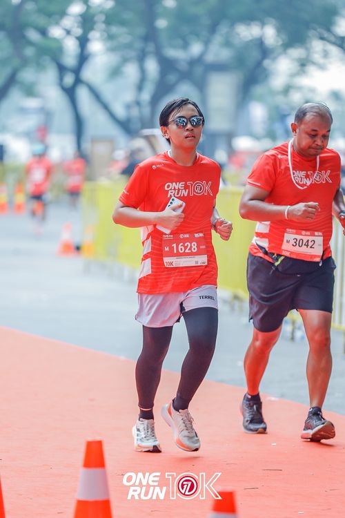 Race photo from ONE RUN 10K 2025