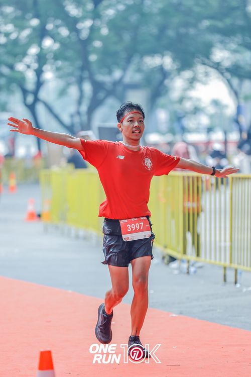 Race photo from ONE RUN 10K 2025