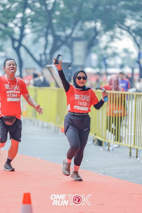 Race photo from ONE RUN 10K 2025