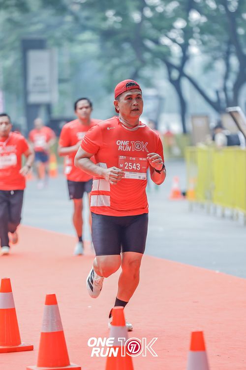 Race photo from ONE RUN 10K 2025
