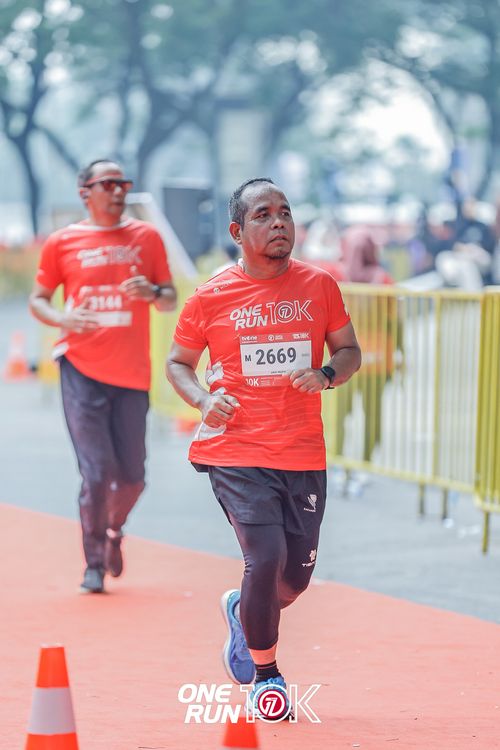 Race photo from ONE RUN 10K 2025