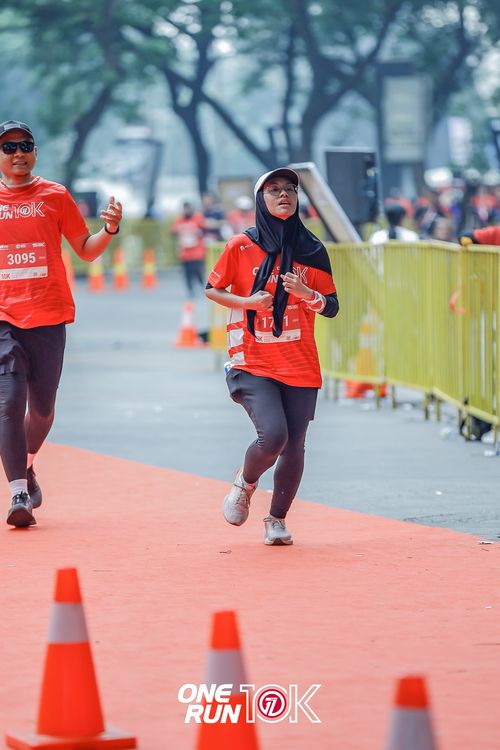 Race photo from ONE RUN 10K 2025