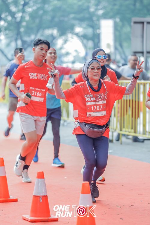 Race photo from ONE RUN 10K 2025