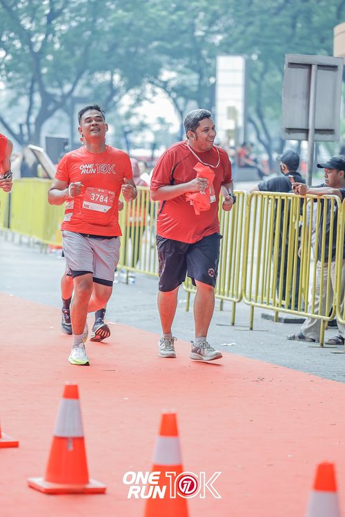 Race photo from ONE RUN 10K 2025