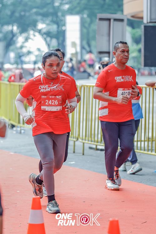 Race photo from ONE RUN 10K 2025