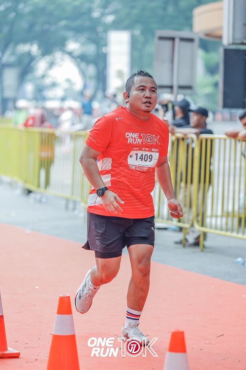 Race photo from ONE RUN 10K 2025