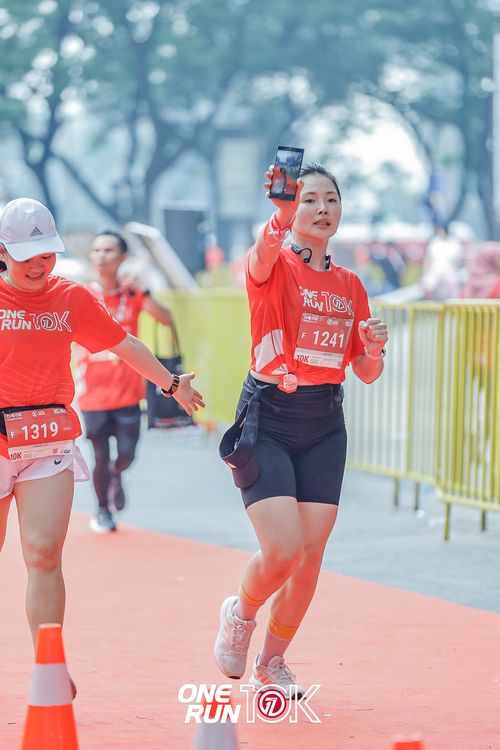 Race photo from ONE RUN 10K 2025