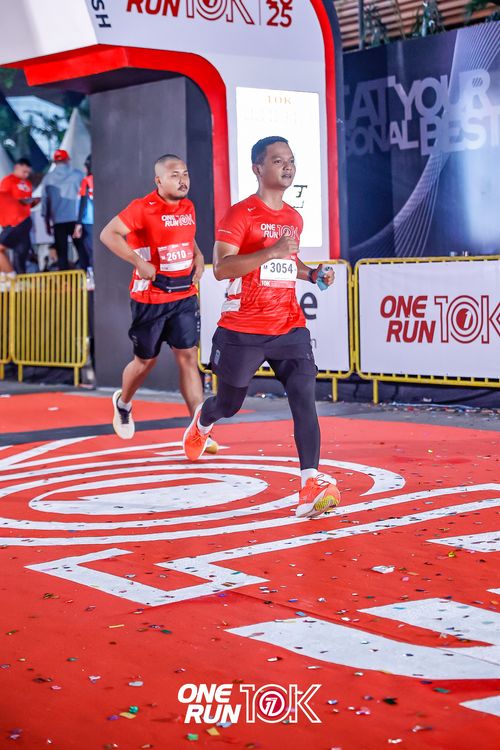 Race photo from ONE RUN 10K 2025