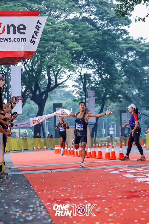 Race photo from ONE RUN 10K 2025