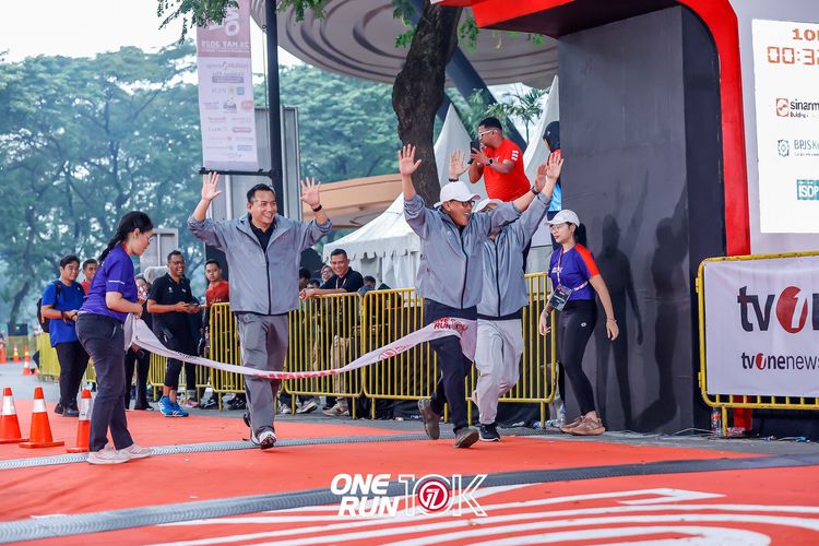 Race photo from ONE RUN 10K 2025