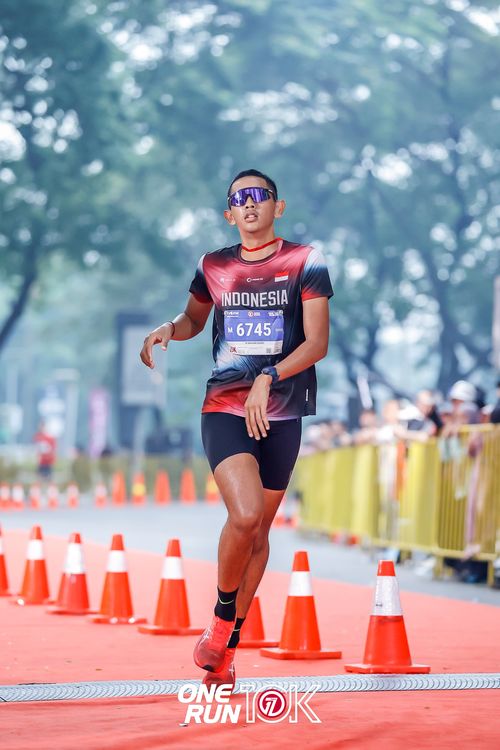 Race photo from ONE RUN 10K 2025