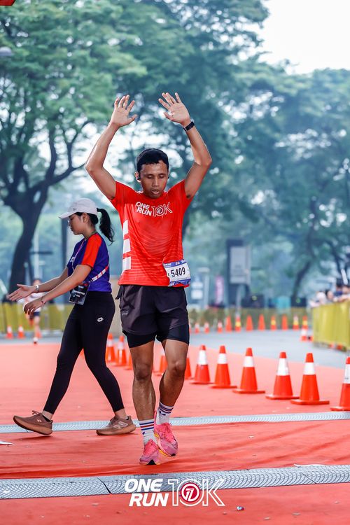 Race photo from ONE RUN 10K 2025