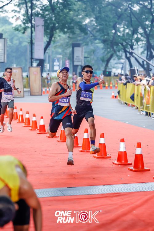 Race photo from ONE RUN 10K 2025