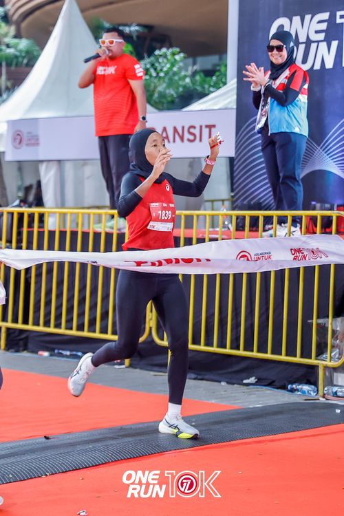 Race photo from ONE RUN 10K 2025