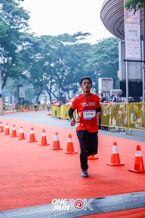 Race photo from ONE RUN 10K 2025
