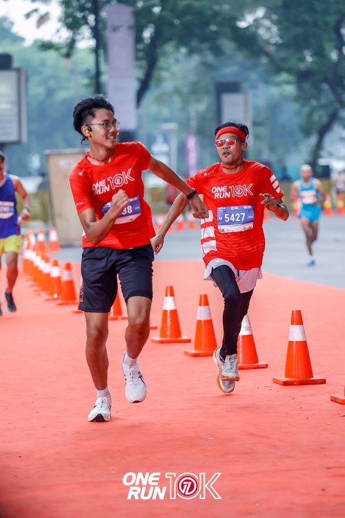 Race photo from ONE RUN 10K 2025