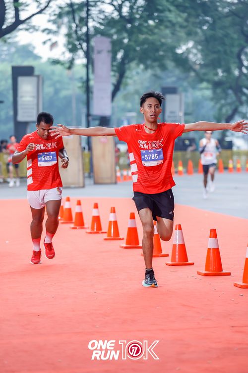 Race photo from ONE RUN 10K 2025
