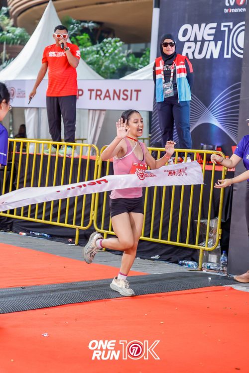 Race photo from ONE RUN 10K 2025