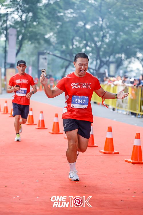 Race photo from ONE RUN 10K 2025
