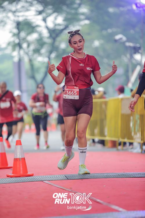 Race photo from ONE RUN 10 K